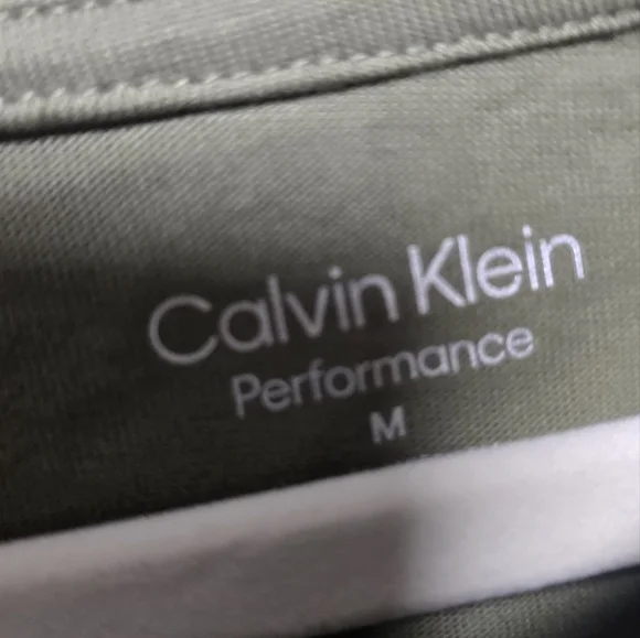 Cropped olive green Calvin Klein top - Picture 2 of 6